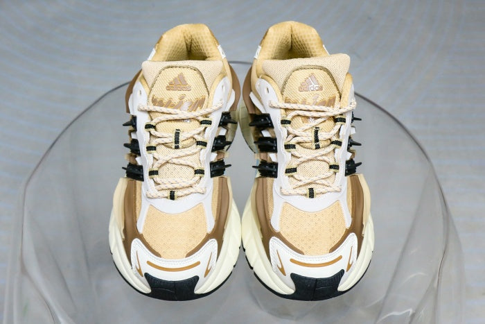 Pharrell x Virginia x Adidas Adistar Jellyfish Brown