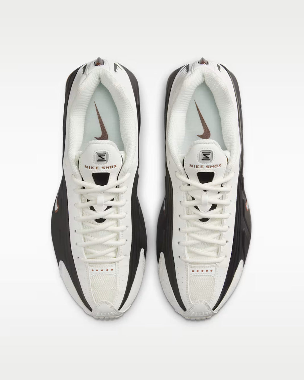 Nike Shox R4 "Brown/Light Sail" Sneaker