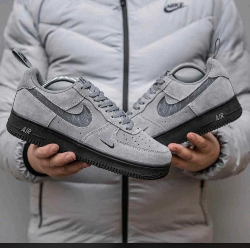 Nike Air Force 1 Low '07 LV8 Reflective Swoosh Cool Grey
