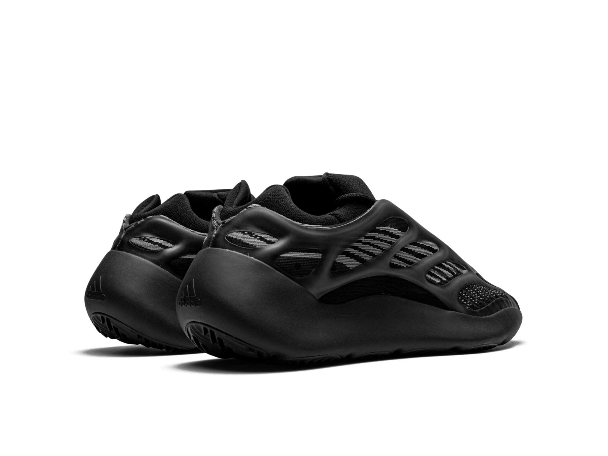 Adidas YEEZY 700 V3 "Dark Glow" Sneaker - My Store