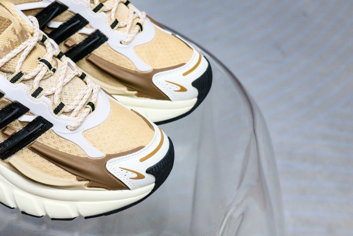 Pharrell x Virginia x Adidas Adistar Jellyfish Brown