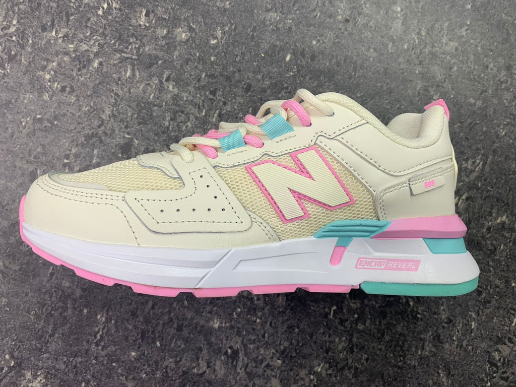 New Balance 999 Pink Sneaker