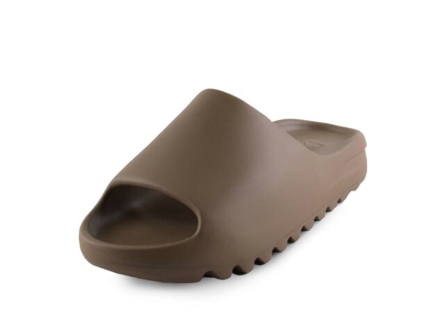 Yeezy Slide Earth Brown - Hype Store